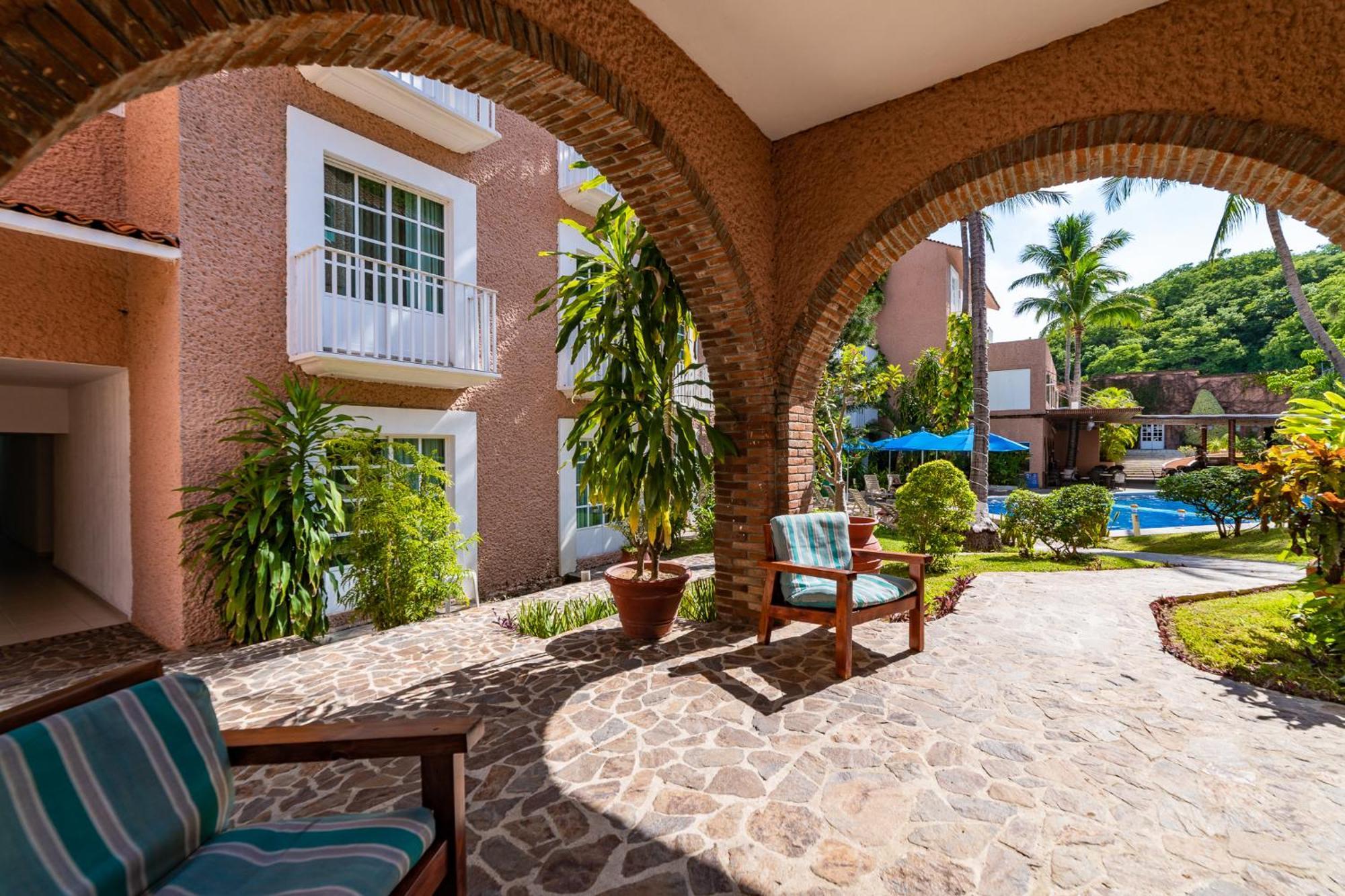 Hotel Castillo Huatulco & Beach Club Santa Cruz Huatulco Exterior photo